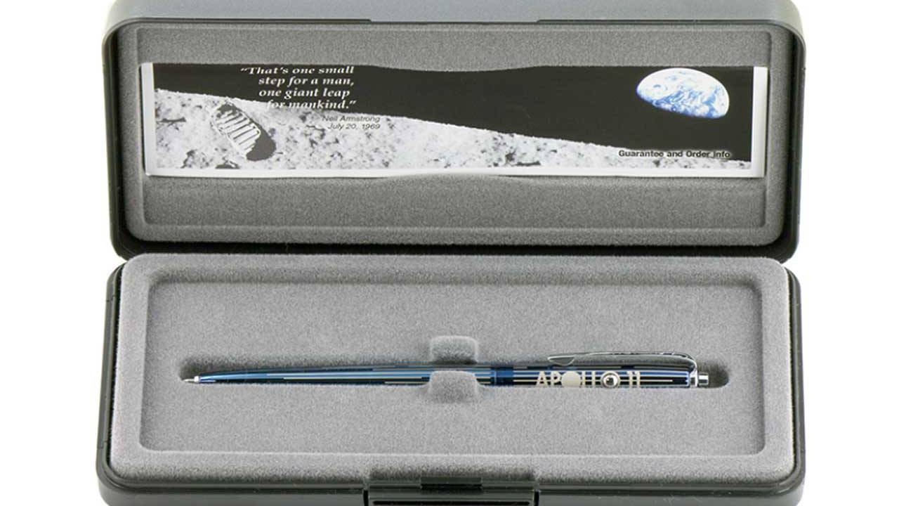 Space Pen - c&ocirc;ng nghệ b&uacute;t kh&ocirc;ng gian của NASA đ&atilde; hơn 50 tuổi nhưng vẫn chạy  tốt